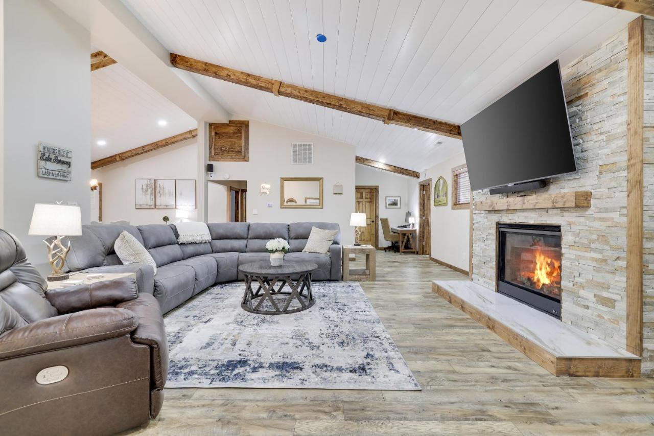 Whiskey Pines Retreat! Single Level Home, Outdoor Firepit, Ac, Bbq! Sleeps 9 In Lake Harmony! Exterior photo